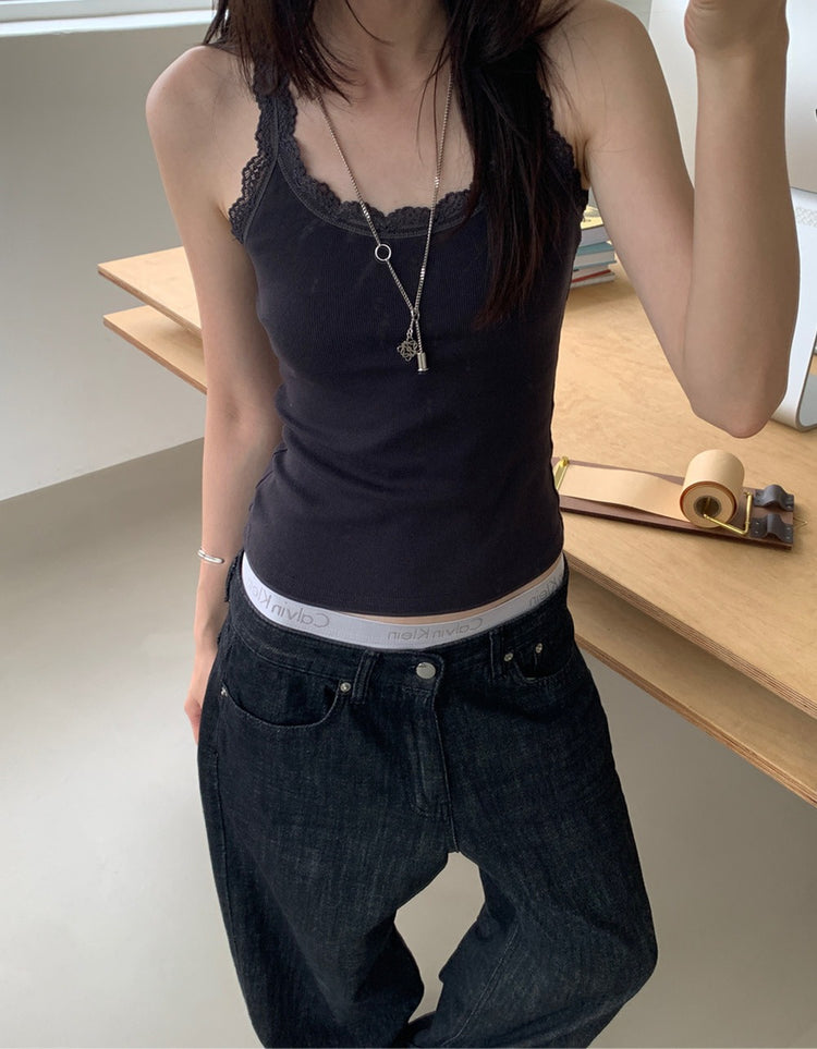 美背蕾絲U領修身上衣