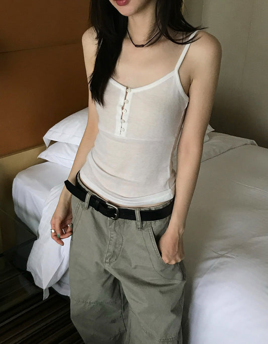 美色透膚扣鈕細節背心