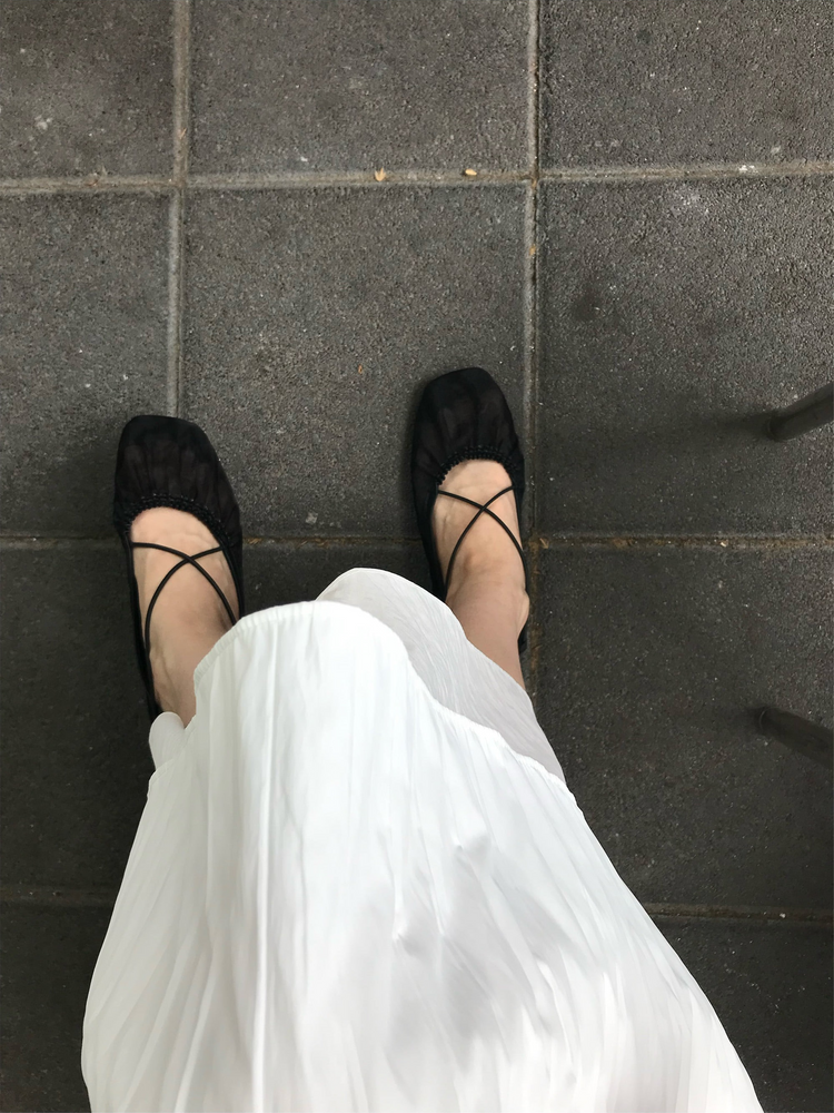 紗感交叉抓皺細節平底鞋