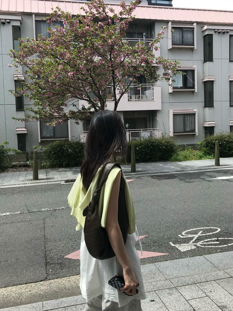 蕾絲邊坑紋細節連身裙