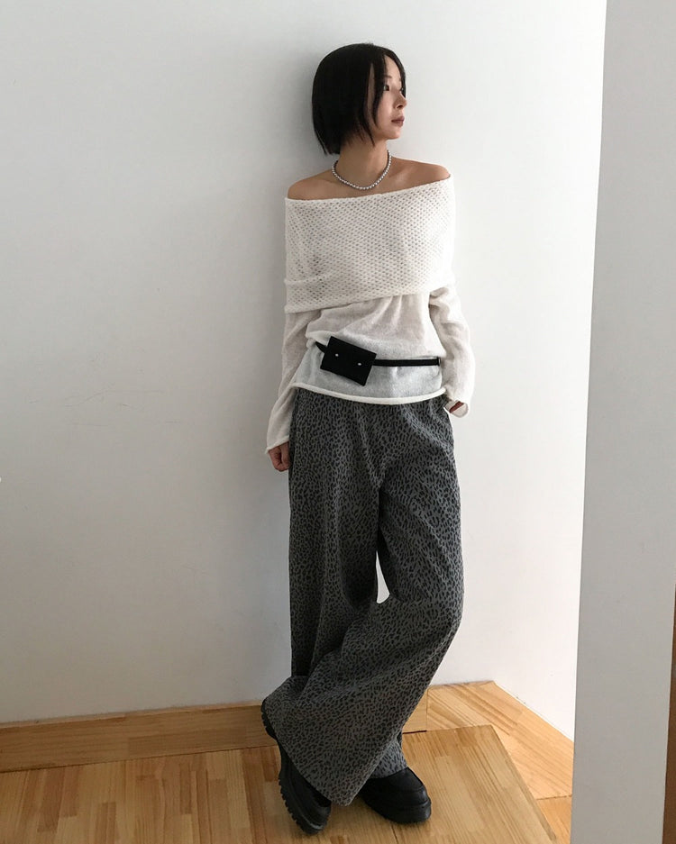 美肩微透紋理細節針織上衣