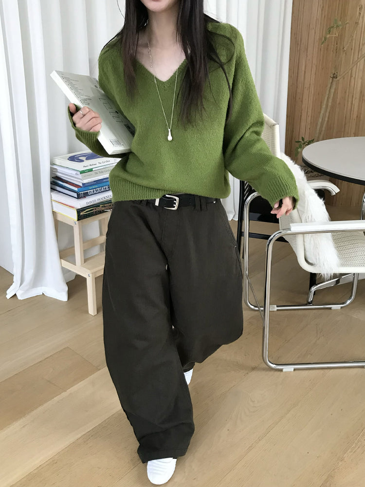 V領美肩線細節針織毛衣