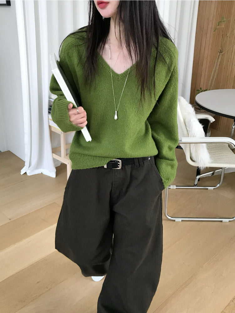 V領美肩線細節針織毛衣