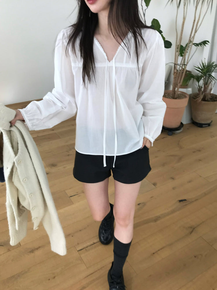 基礎鉚釘細節低腰短褲