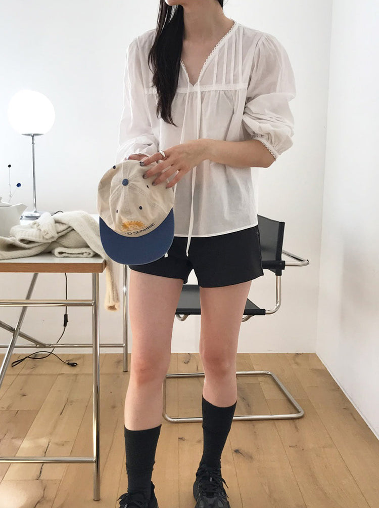 基礎鉚釘細節低腰短褲