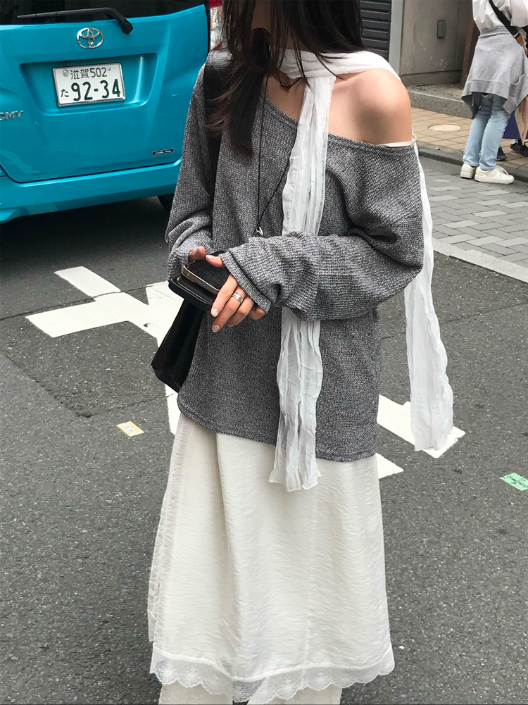 蕾絲邊紋理細節連身裙