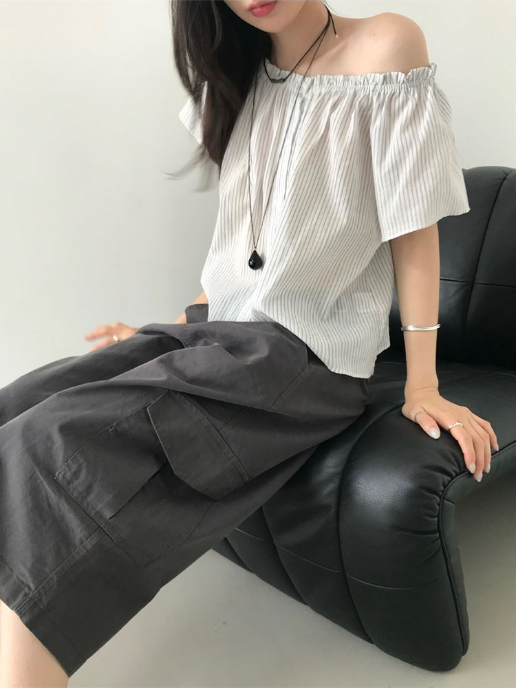 條紋美肩排鈕上衣