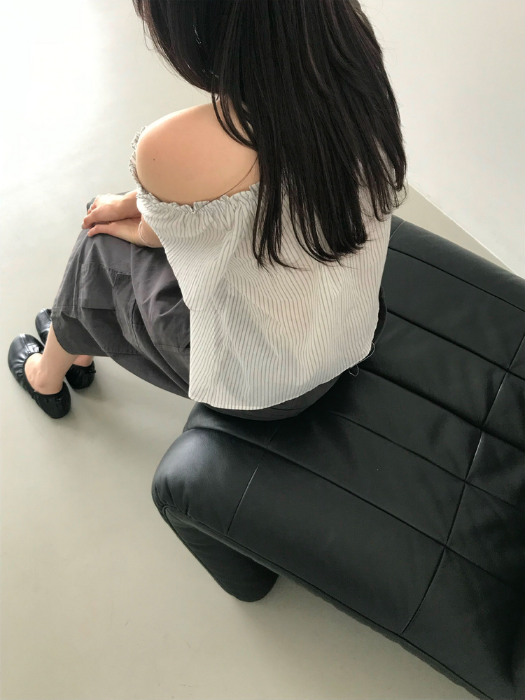 條紋美肩排鈕上衣