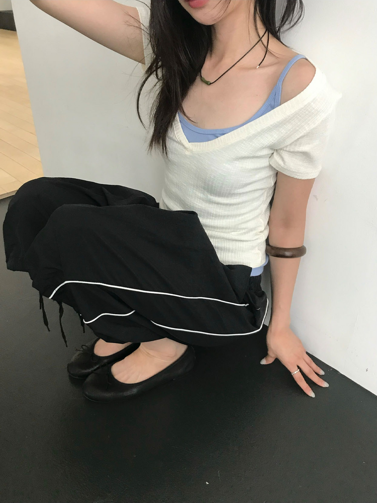 坑紋深V領修身上衣