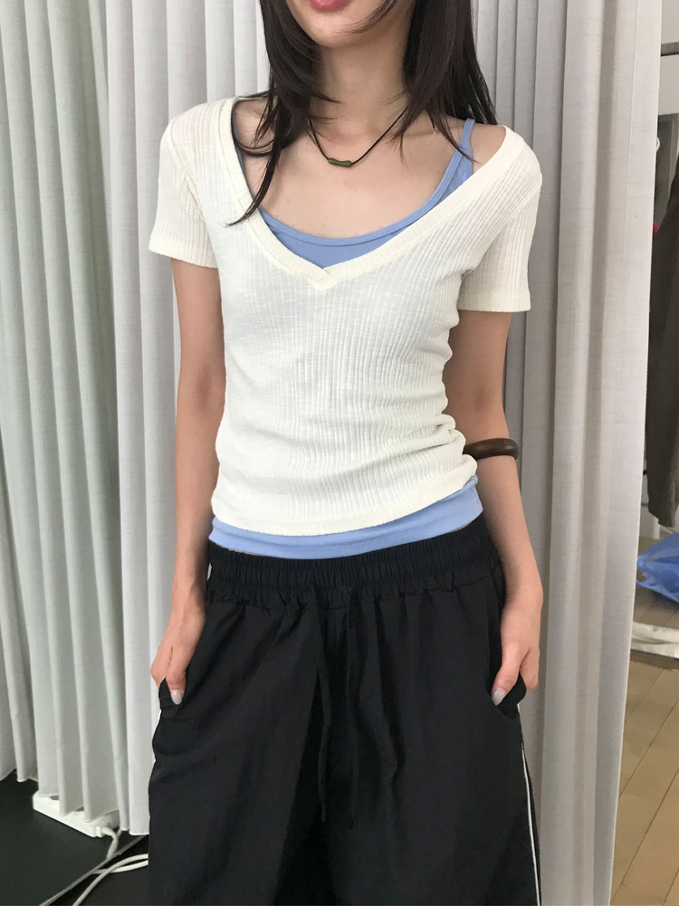 坑紋深V領修身上衣