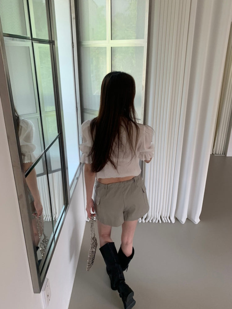 交疊花邊皺皺紋理細節上衣