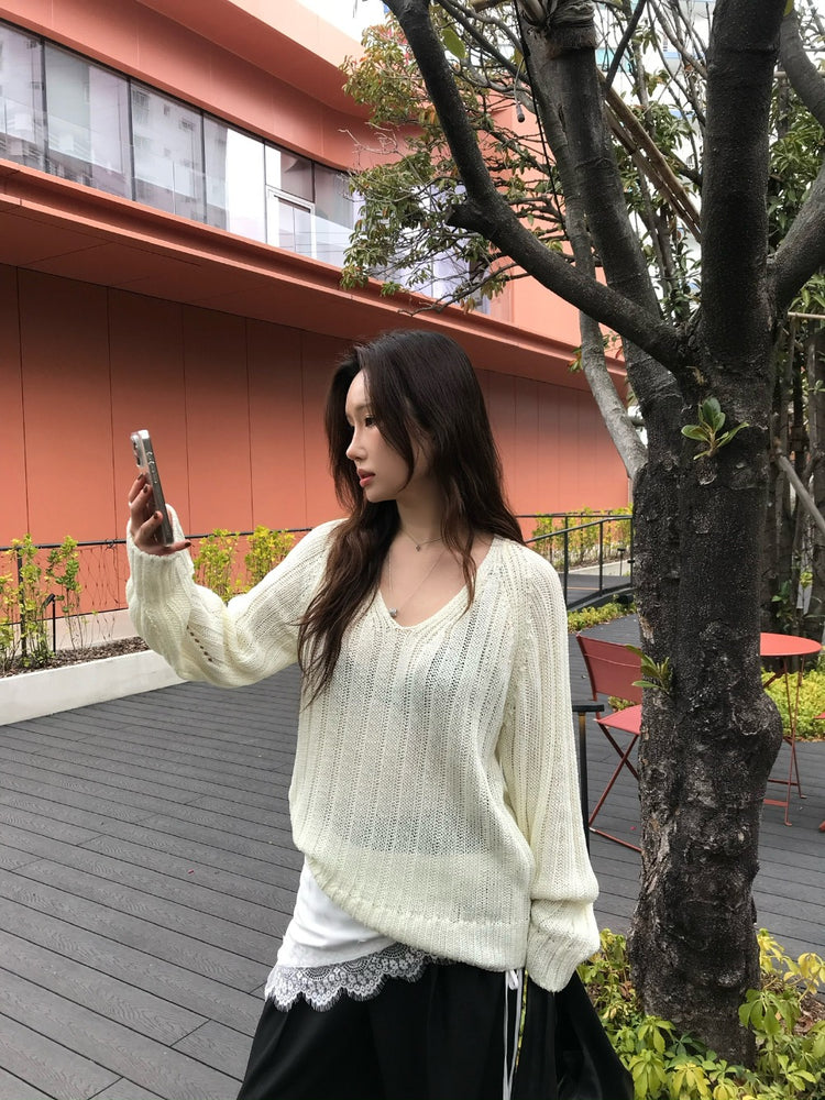 透膚V領坑紋顯瘦針織上衣