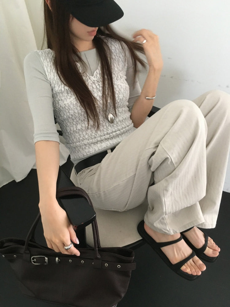 透膚蕾絲胸壓線細節背心
