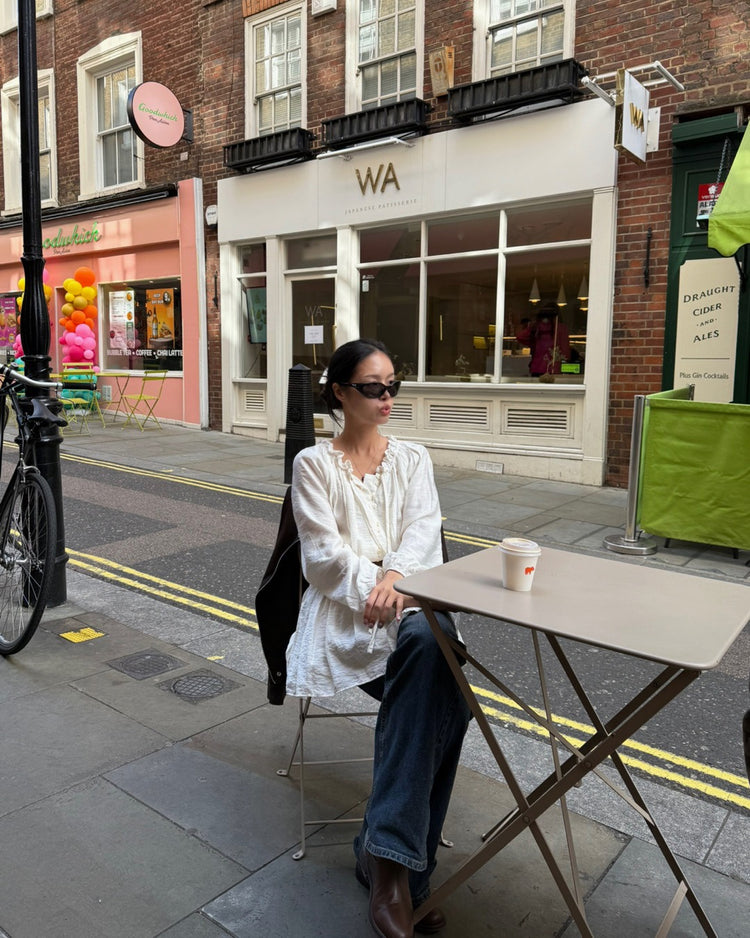 美色銀標細節翻領外套