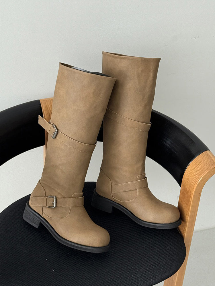 美色軟皮扣帶細節堆堆靴