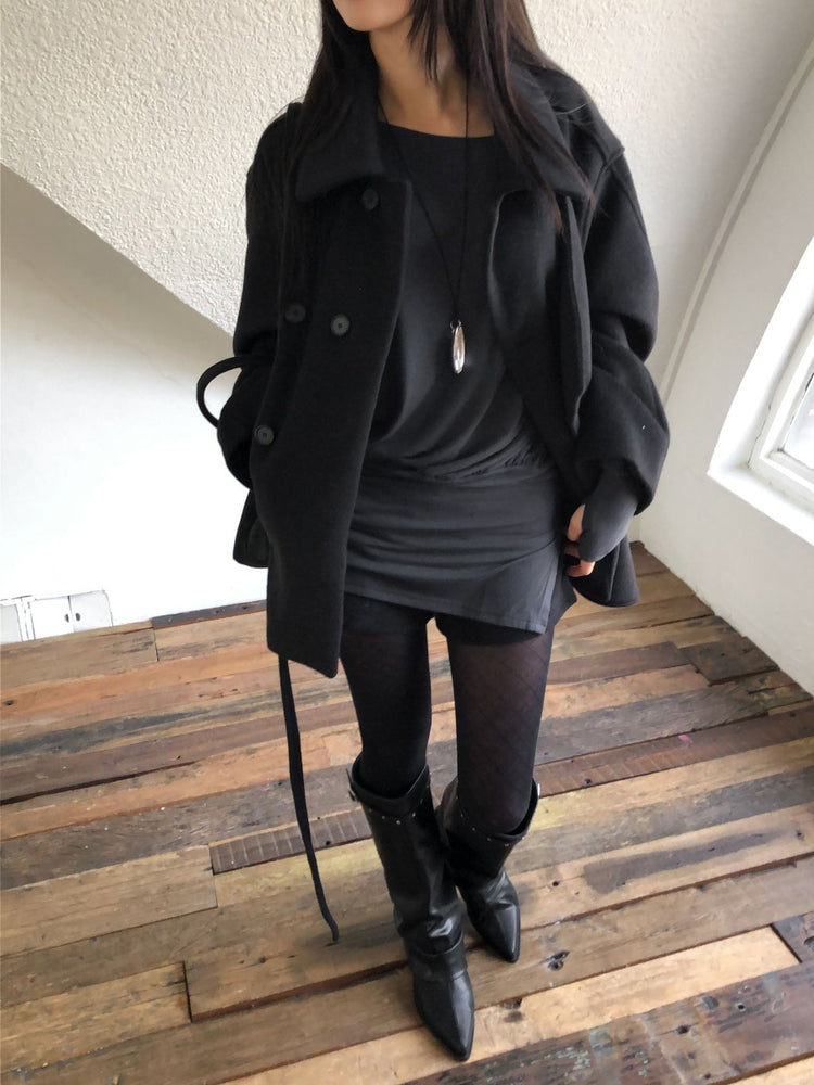 美肩側開叉指扣細節修腰連身裙