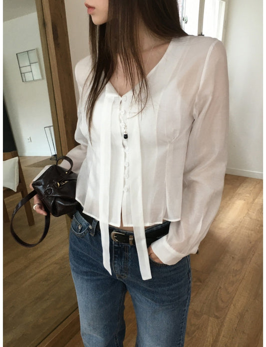 微透垂帶排鈕上衣