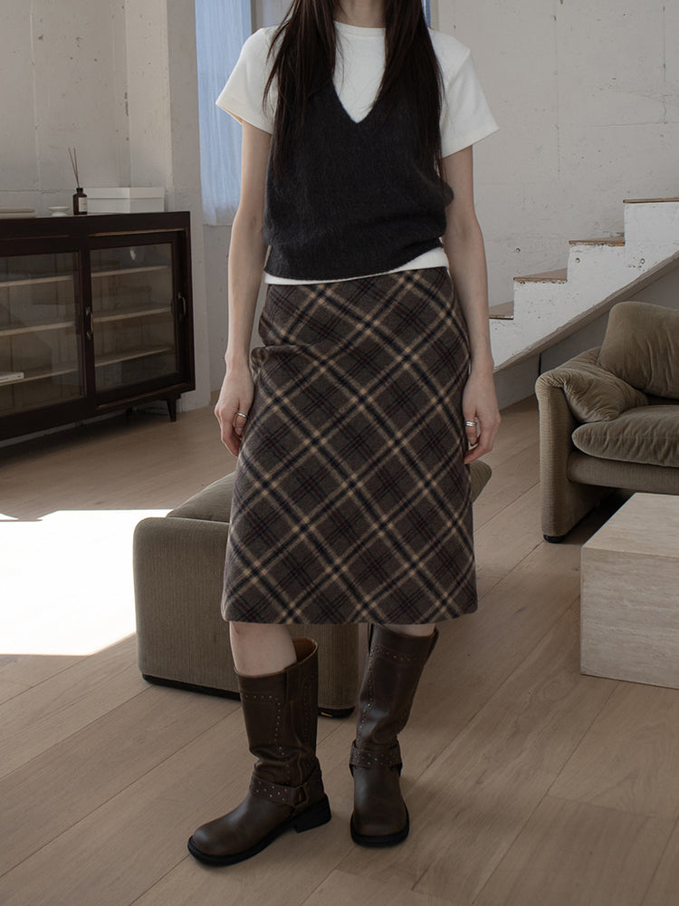 鉚釘側扣方頭中筒靴