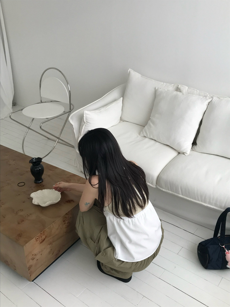 亞麻綁帶皺褶細節上衣