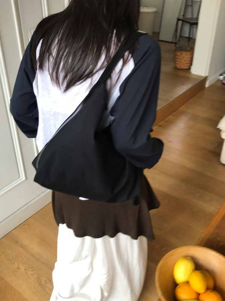 撞色牛角袖上衣