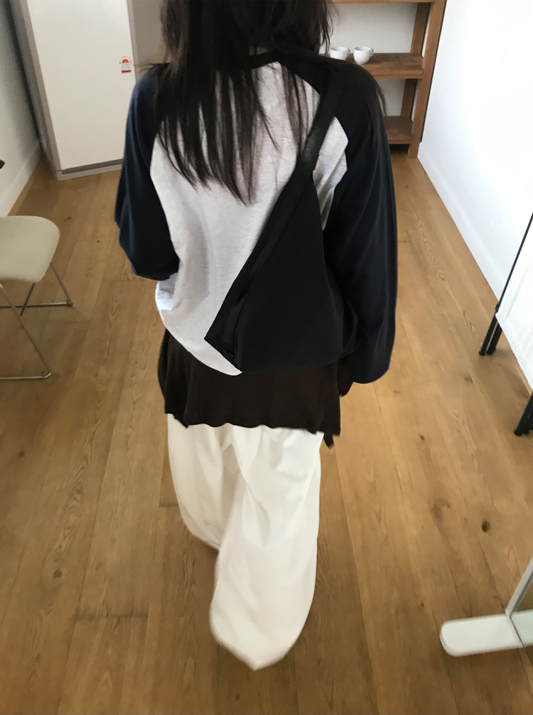 撞色牛角袖上衣