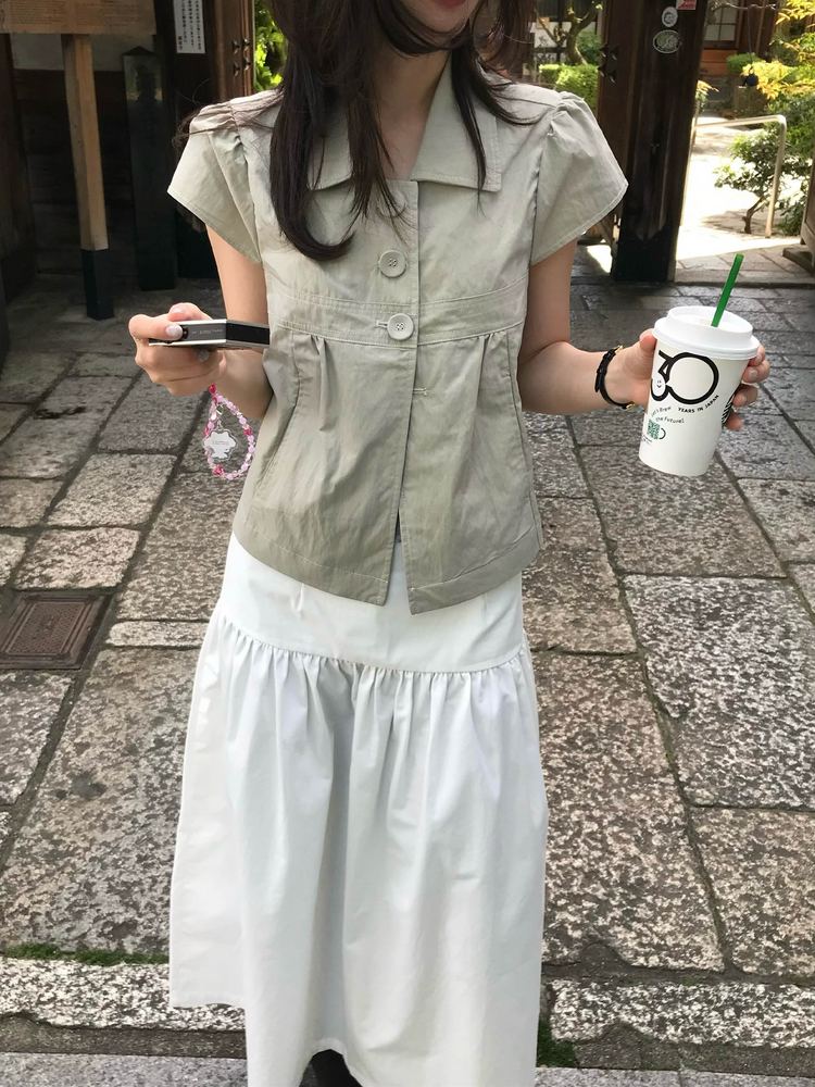 翻領大扣鈕細節外套