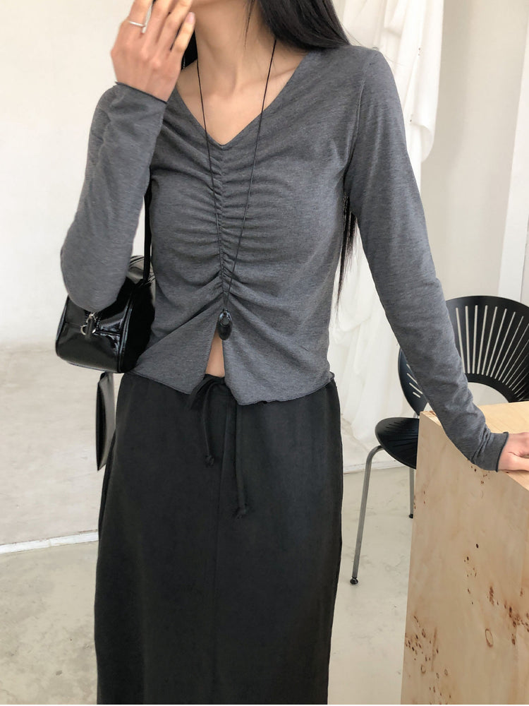 V領抓皺細節開叉上衣