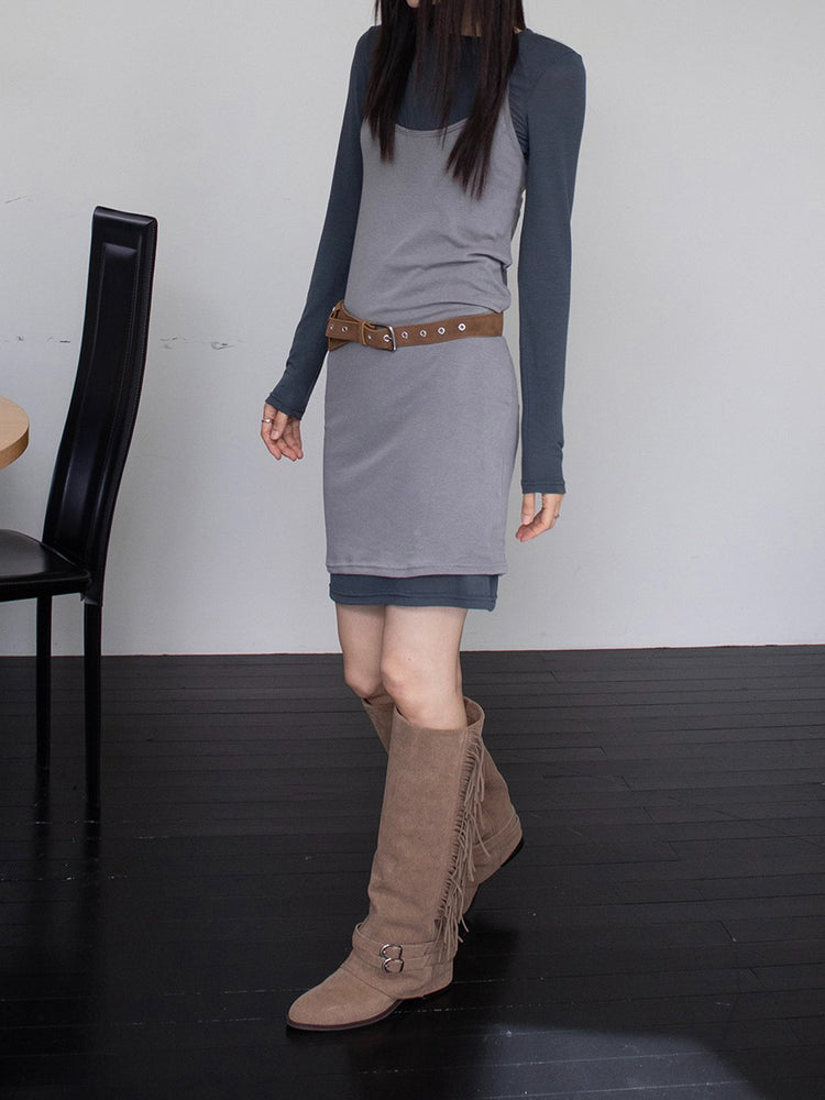 麂皮流蘇細節尖頭長靴