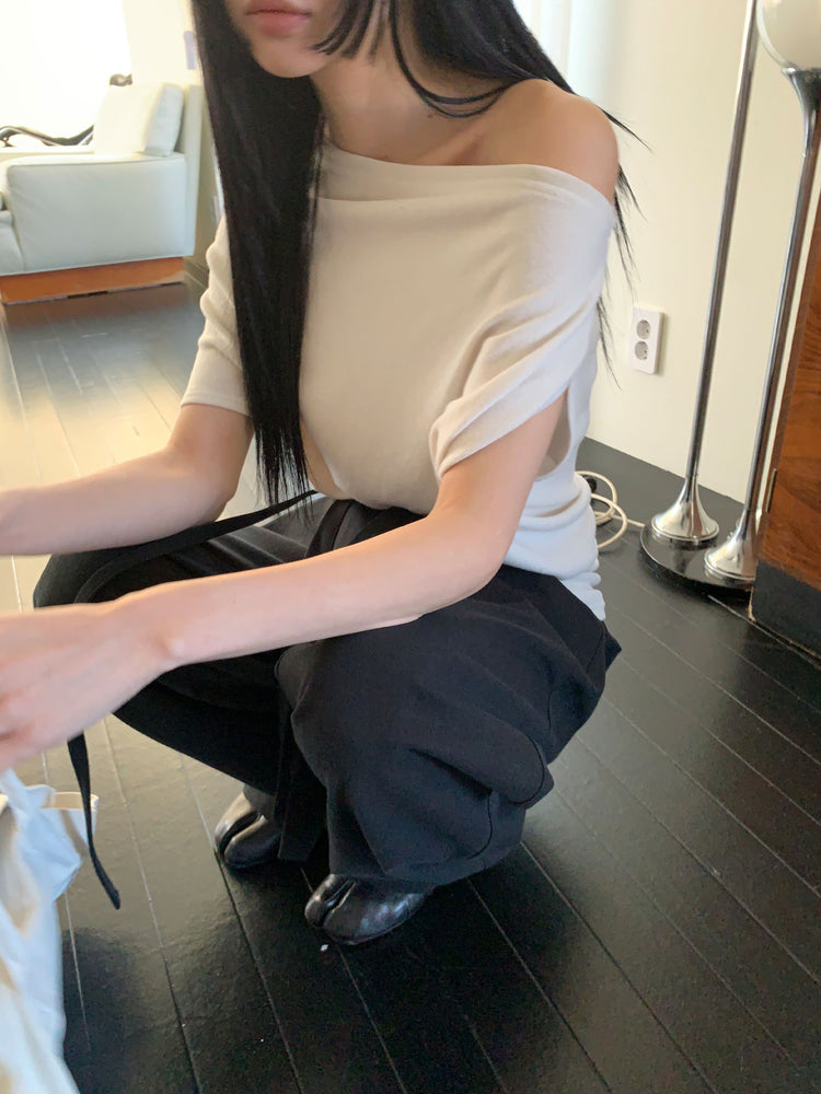 美肩堆堆細節修身上衣