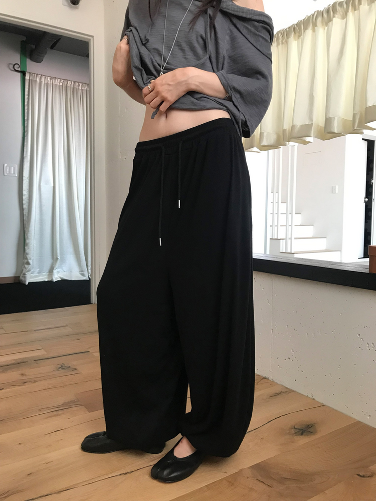 親膚寬鬆束腳休閒褲