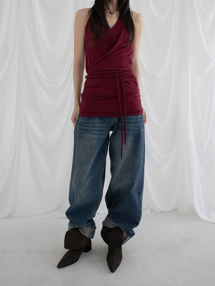 美色掛脖綁帶細節上衣