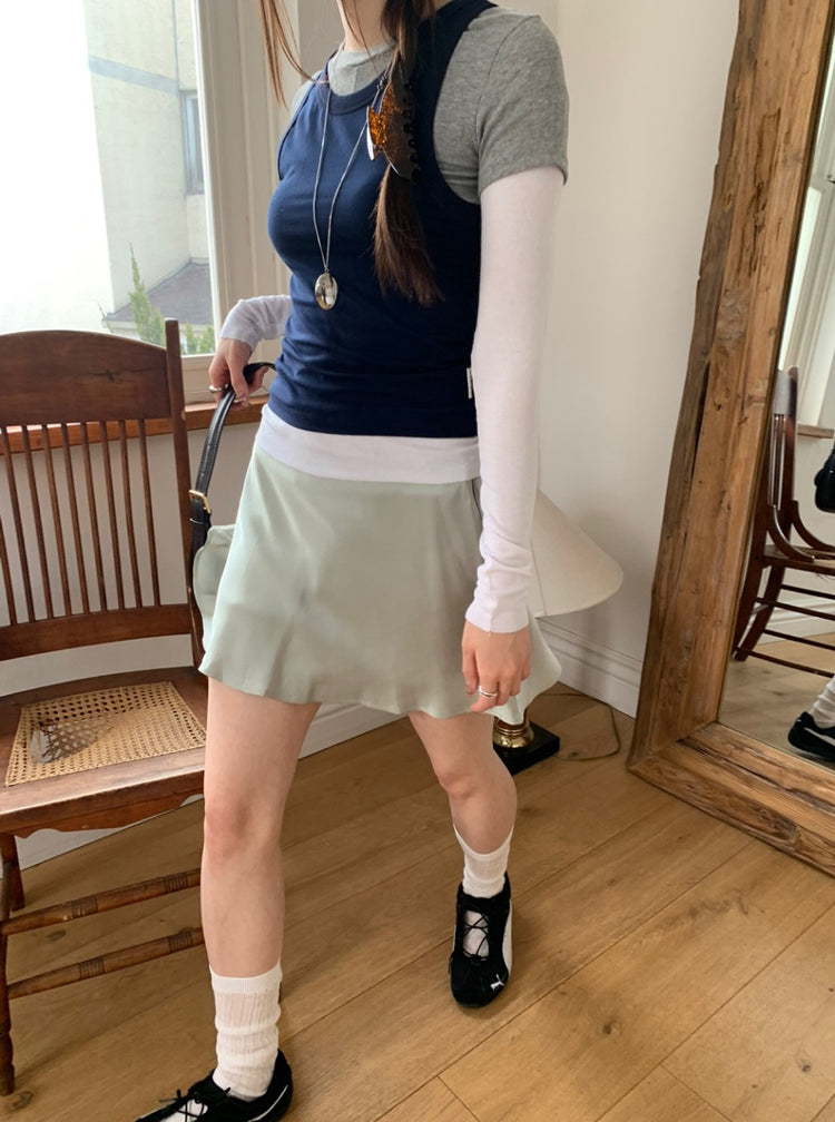 光澤感微傘短裙