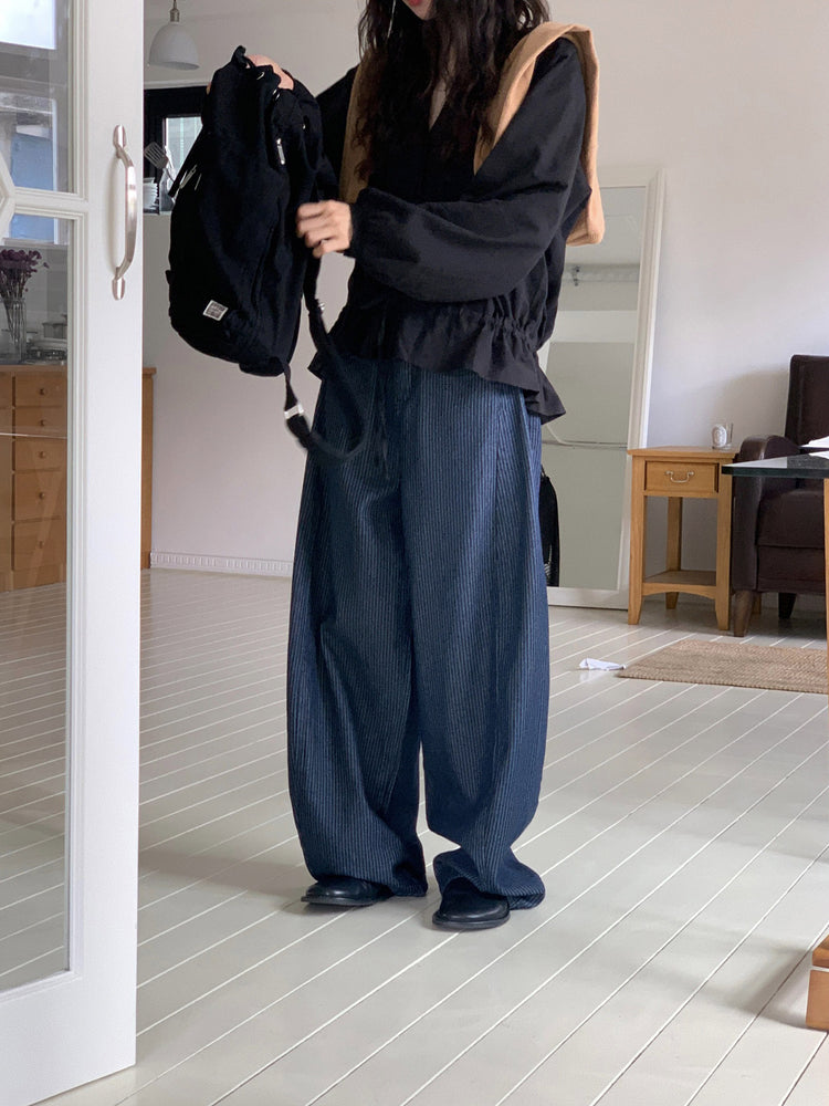 暗直紋理繭型牛仔褲