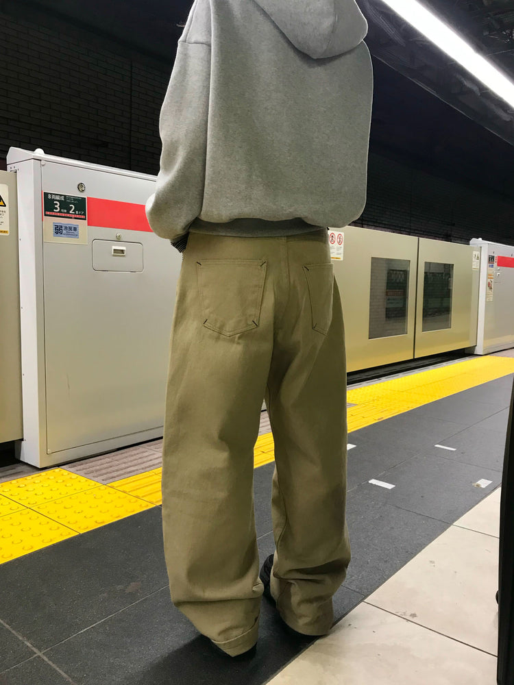 背口袋細節寬鬆直褲