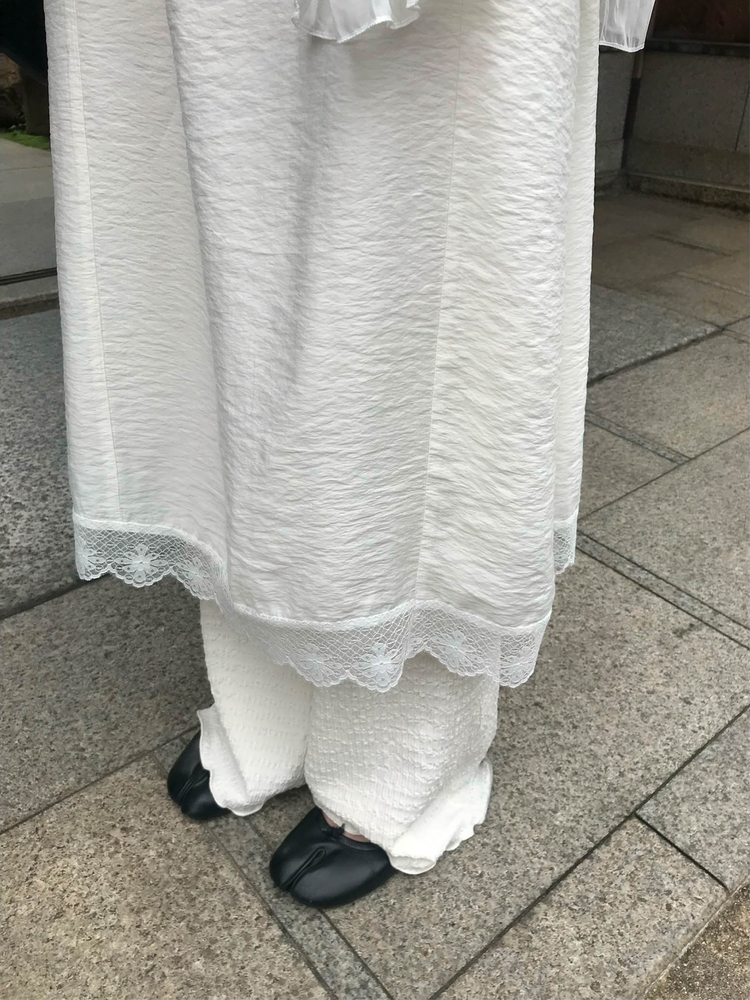 蕾絲邊紋理細節連身裙