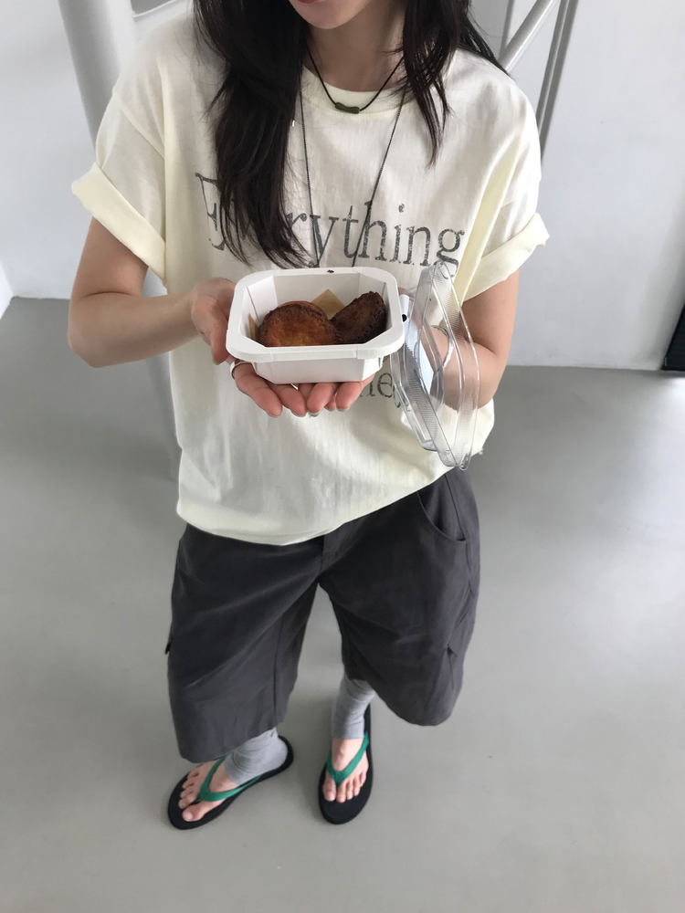 字母印花寬鬆上衣