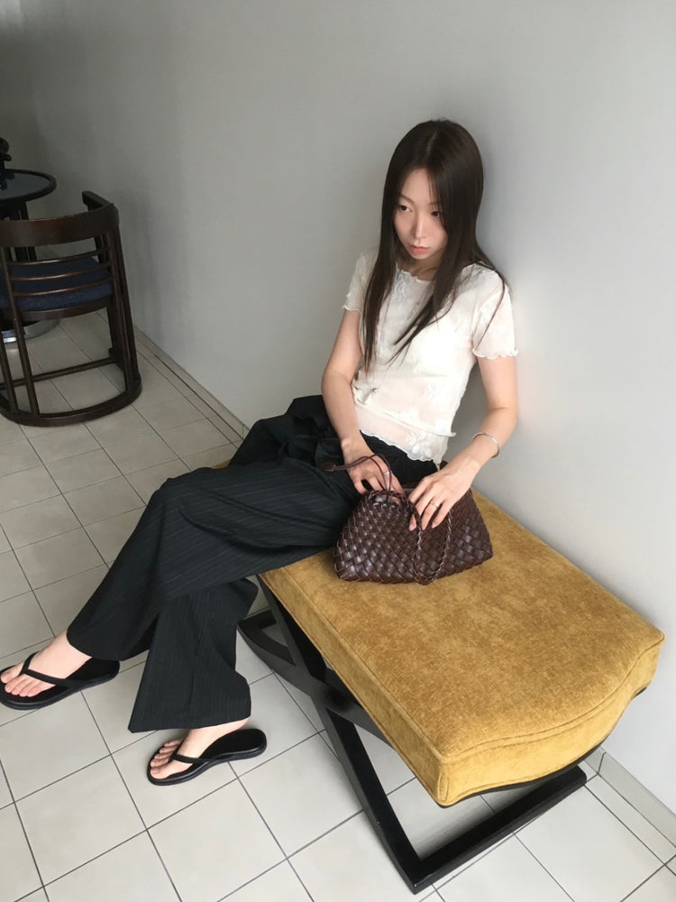 透膚立體花設計感上衣