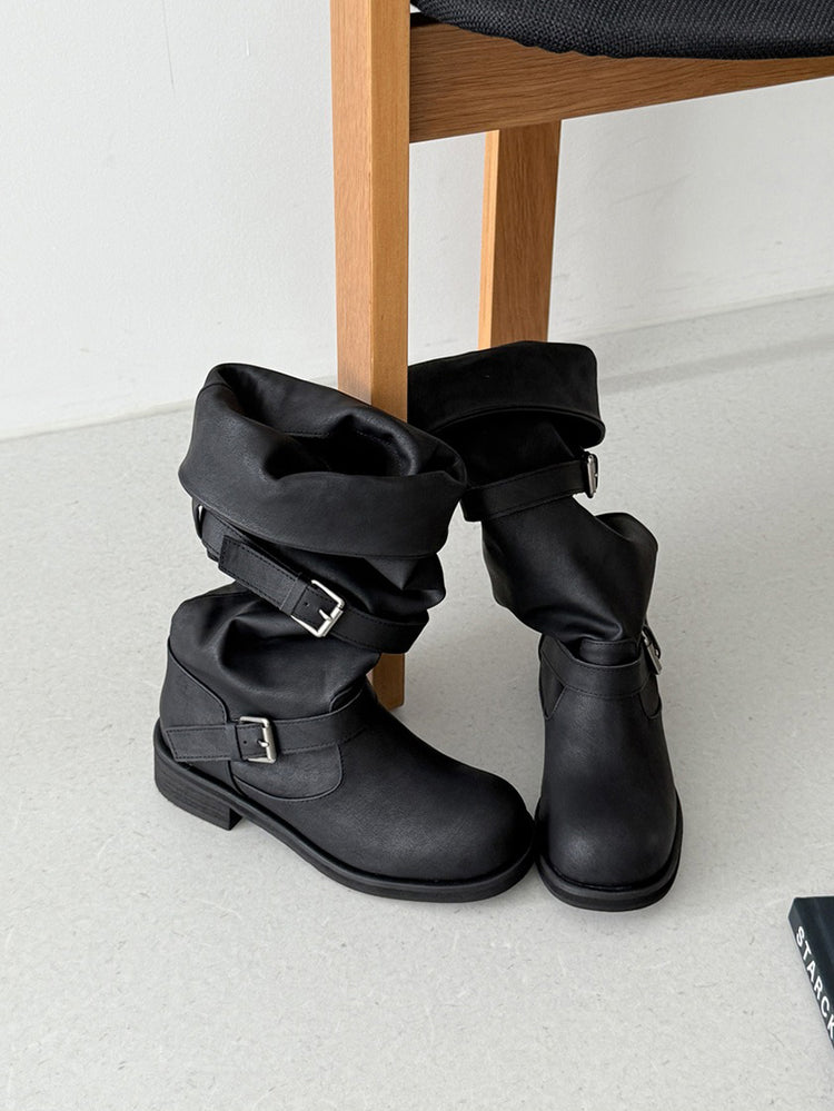 美色軟皮扣帶細節堆堆靴