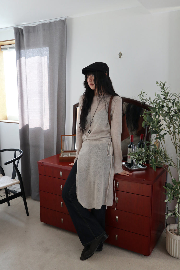 微透膚羊駝毛船領針織上衣