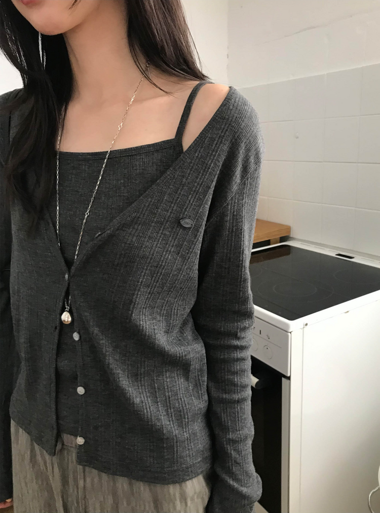 坑紋排鈕修身背心套裝