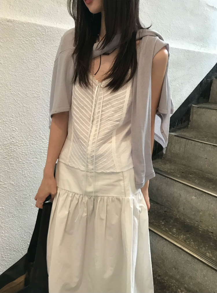 蕾絲百褶細節綁帶背心