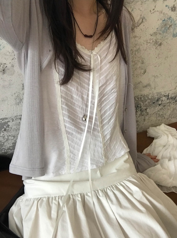 蕾絲百褶細節綁帶背心
