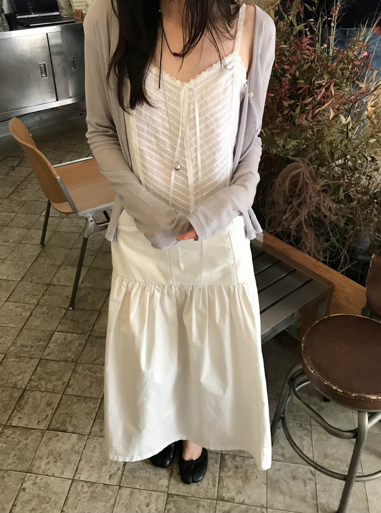 蕾絲百褶細節綁帶背心