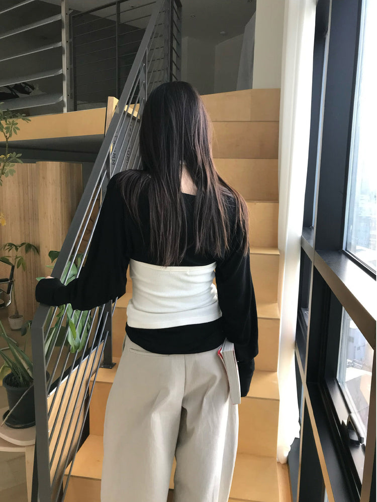 V領袖扣細節修腰上衣