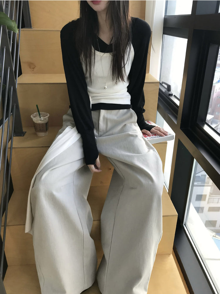 V領袖扣細節修腰上衣