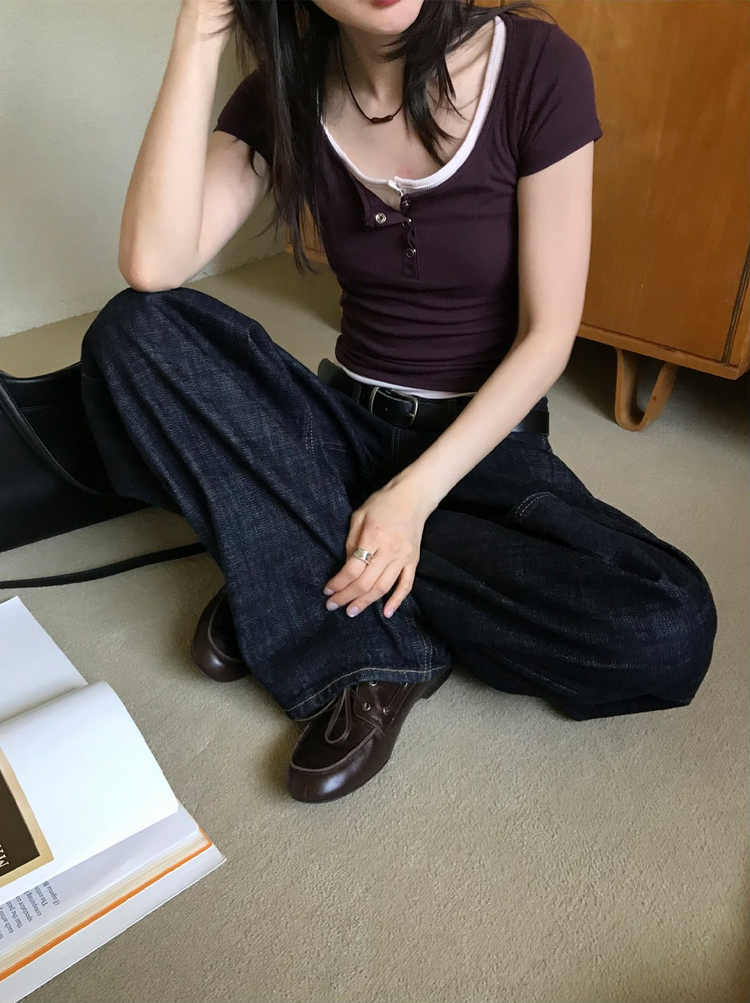 U領暗扣修身細節上衣