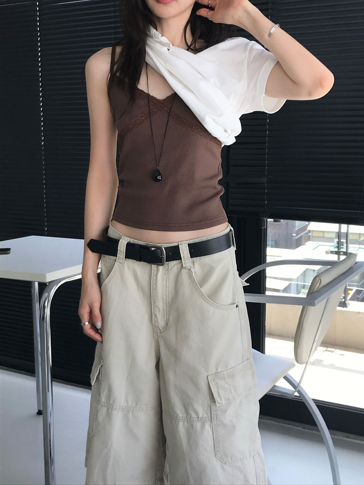 美色蕾絲邊交疊背心