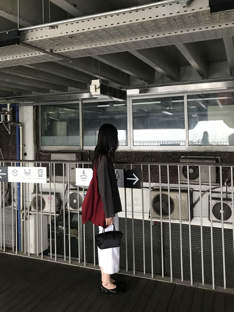 條紋掛脖上衣