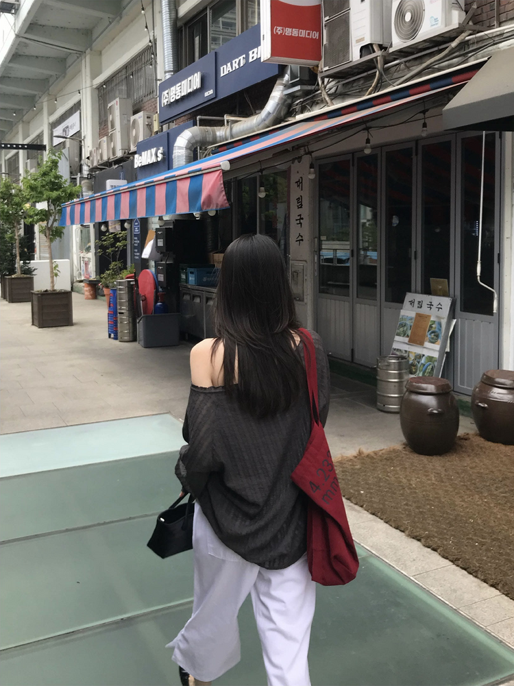 條紋掛脖上衣