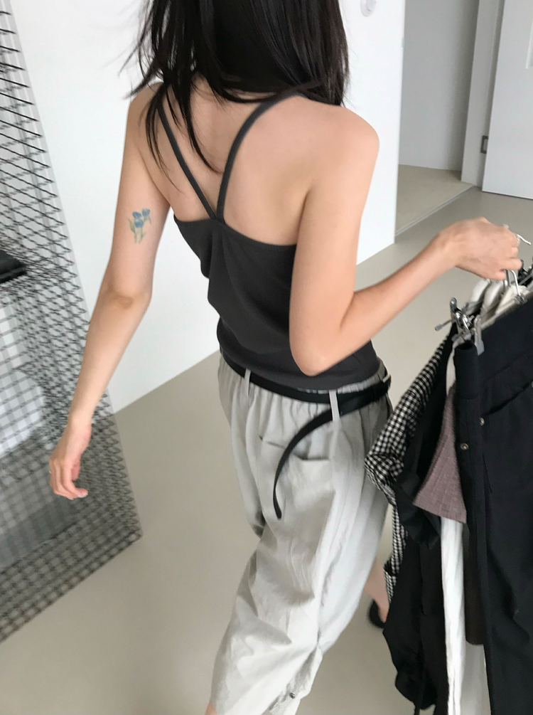 美背V領細帶修身背心
